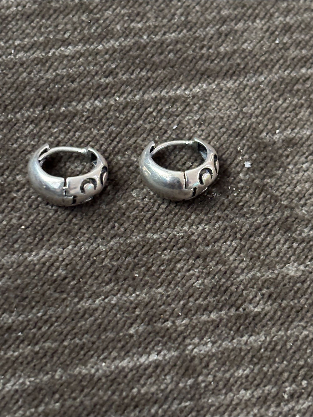 .925 Sterling Silver REVERSIBLE Crescent Moon Earrings Fine Jewelry Artisan Vntg - Picture 3 of 13
